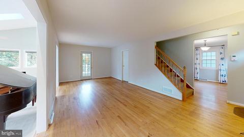 9629 Baltimore Ave, Laurel, MD 20723 photo 5