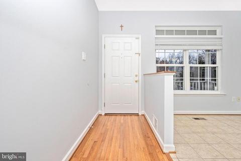 8593 Light Moon Way, Laurel, MD 20723 photo 3