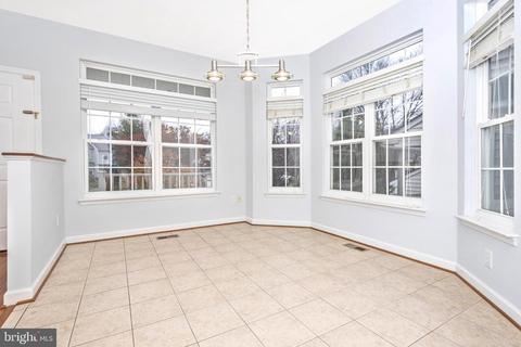 8593 Light Moon Way, Laurel, MD 20723 photo 5