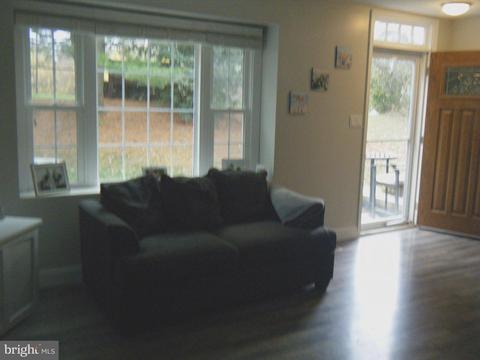 9883 Whiskey Run, Laurel, MD 20723 photo 4