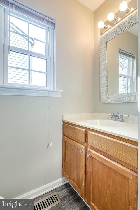 9133 Bryant Ave, Laurel, MD 20723 photo 11