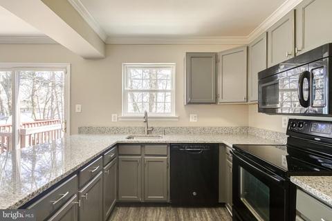 9133 Bryant Ave, Laurel, MD 20723 photo 2