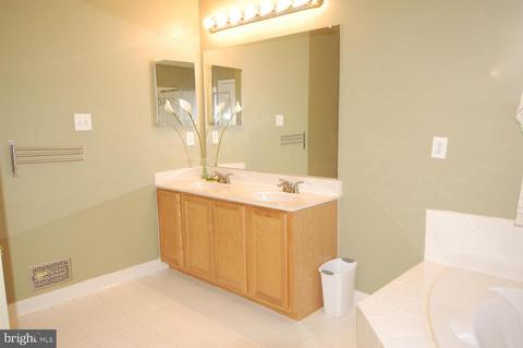 8584 Light Moon Way, Laurel, MD 20723 photo 39