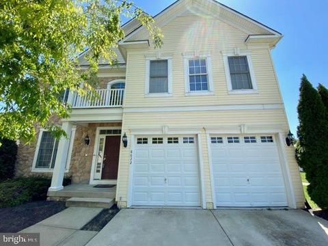 8622 Far Fields Way, Laurel, MD 20723 photo 2