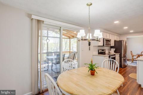 10050 Quantrell Row, Columbia, MD 21046 photo 8