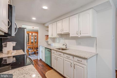 10050 Quantrell Row, Columbia, MD 21046 photo 12