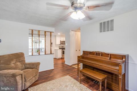 10050 Quantrell Row, Columbia, MD 21046 photo 5