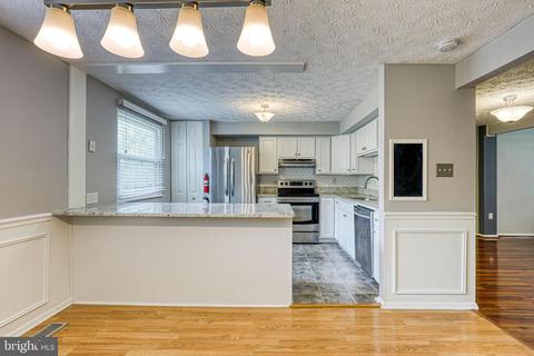 10532 Saddlebrook Ct, Laurel, MD 20723 photo 11