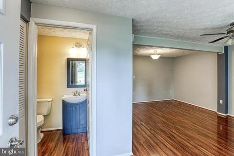 10532 Saddlebrook Ct, Laurel, MD 20723 photo 8