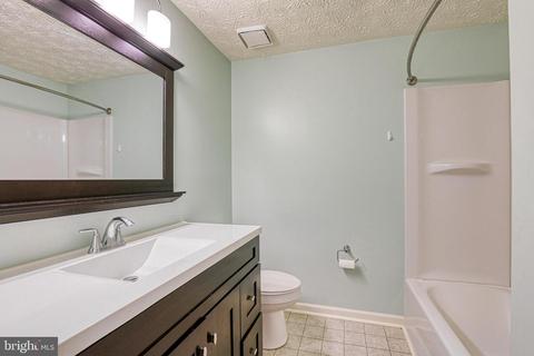 10532 Saddlebrook Ct, Laurel, MD 20723 photo 21