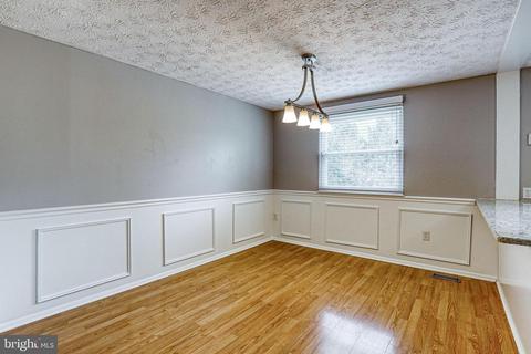 10532 Saddlebrook Ct, Laurel, MD 20723 photo 9