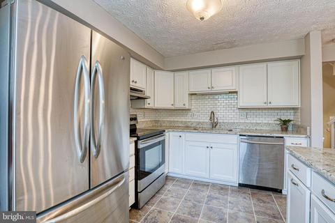 10532 Saddlebrook Ct, Laurel, MD 20723 photo 14