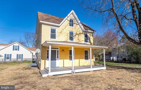 21216 Rock Hall Ave, Rock Hall, MD 21661
