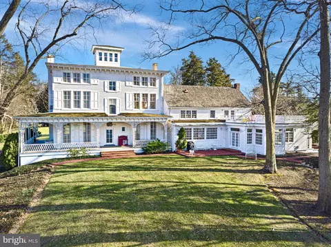 32180 Wilson Point Rd, Galena, MD 21635
