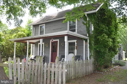 20977 Rock Hall Ave, Rock Hall, MD 21661
