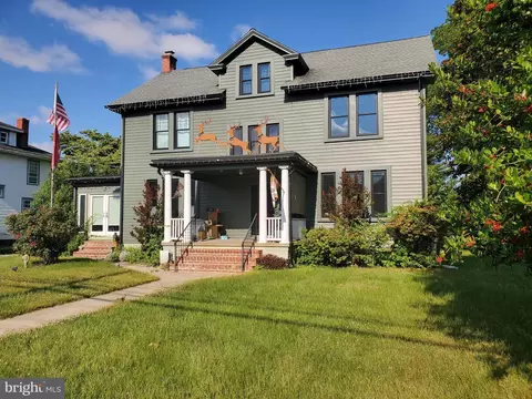 135 N Main St, Galena, MD 21635