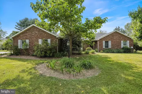 24386 Waterview Dr, Worton, MD 21678