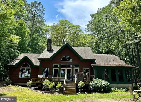 22530 Davis Creek Dr, Rock Hall, MD 21661