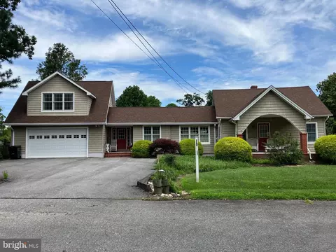 21010 Chester Ave, Rock Hall, MD 21661