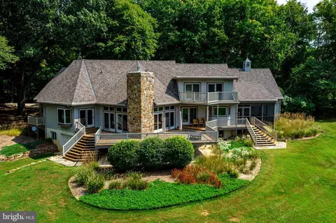 23829 E Fork Dr, Chestertown, MD 21620