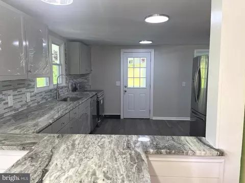 Kitchen - 21520 E Sharp St, Rock Hall, MD 21661 photo 2 of 4