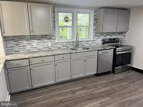 Kitchen - 21520 E Sharp St, Rock Hall, MD 21661 photo 4 of 4