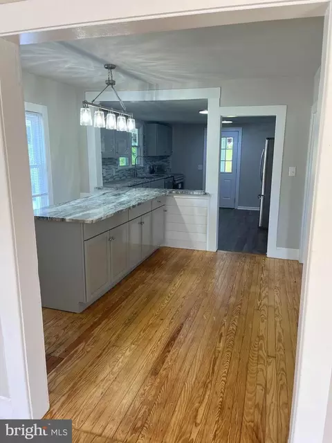 Kitchen - 21520 E Sharp St, Rock Hall, MD 21661 photo 1 of 4
