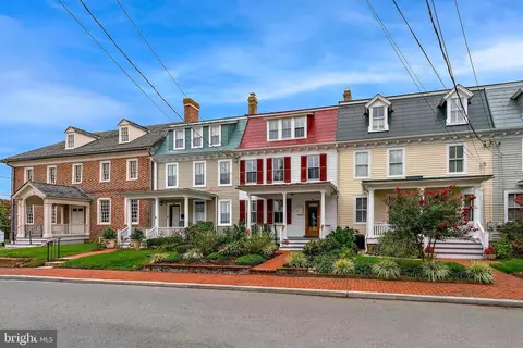 105 S Water St, Chestertown, MD 21620
