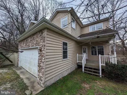 32159 River Rd, Millington, MD 21651