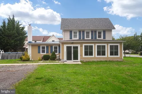 420 Jarman Ave, Galena, MD 21635