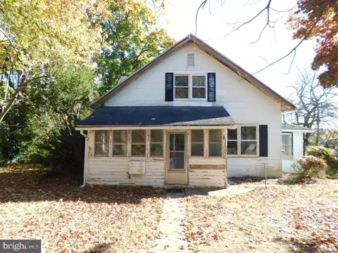 22532 Tolchester Beach Rd, Chestertown, MD 21620