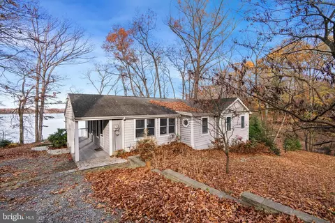 31930 Swantown Dr, Galena, MD 21635