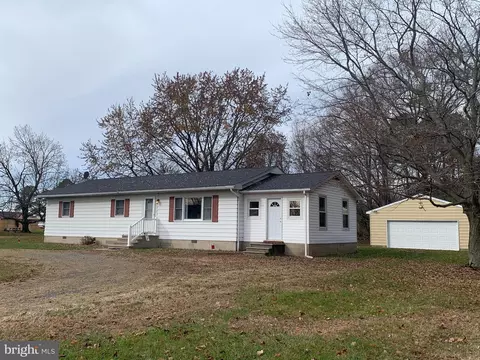 21114 W Sharp St, Rock Hall, MD 21661
