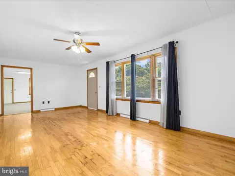 305 Lincoln Dr, Chestertown, MD 21620