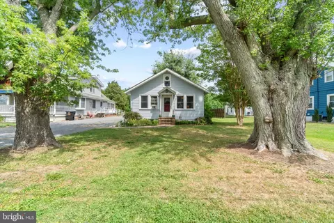 5727 S Hawthorne Ave, Rock Hall, MD 21661