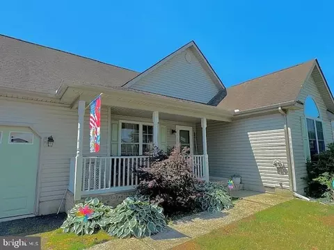 106 Boxwood Ln, Galena, MD 21635