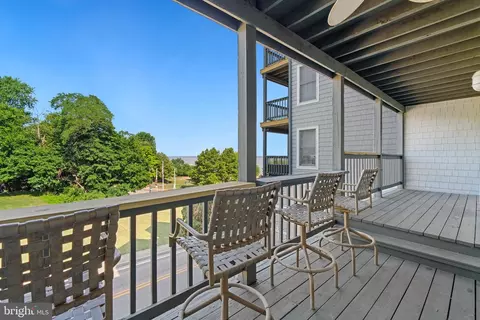 1 Bayview Rd #3A, Betterton, MD 21610
