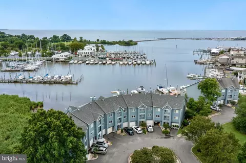 5616 Rock Harbor Dr #8, Rock Hall, MD 21661