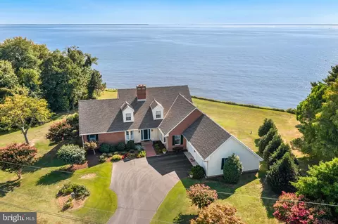 4742 Huntingfield Rd, Rock Hall, MD 21661