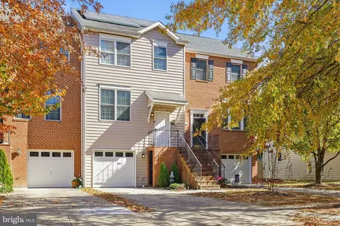 104 Oak Leaf Dr, Chestertown, MD 21620