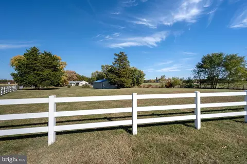 24845 Montabello Lake Rd, Worton, MD 21678