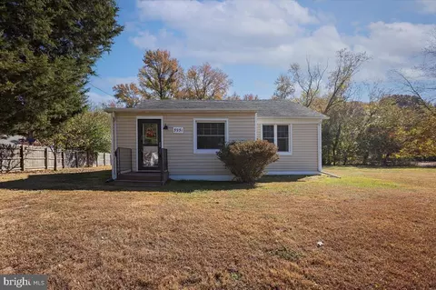 5951 Rock Hall Rd, Rock Hall, MD 21661