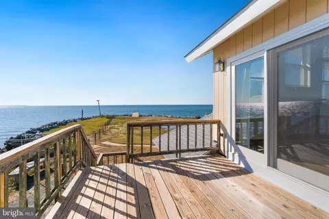 5738 Beach Rd, Rock Hall, MD 21661