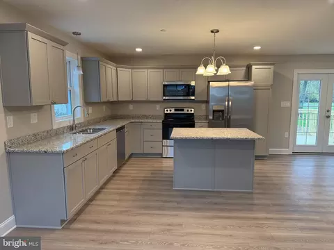 4921 Piney Neck Rd, Rock Hall, MD 21661