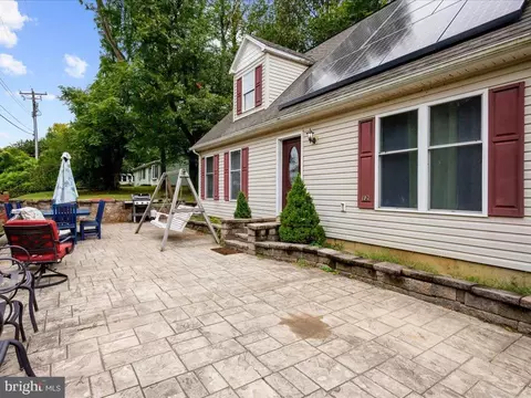 12 Third Ave, Betterton, MD 21610