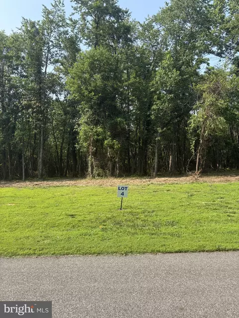 4 Wilson Point Rd, Galena, MD 21635