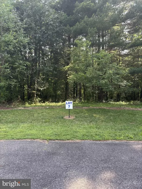7 Wilson Point Rd, Galena, MD 21635