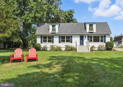 21311 Lee St, Rock Hall, MD 21661