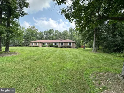 10165 John Carvill Rd, Chestertown, MD 21620