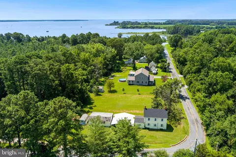 22783 Mckinleyville Rd, Rock Hall, MD 21661